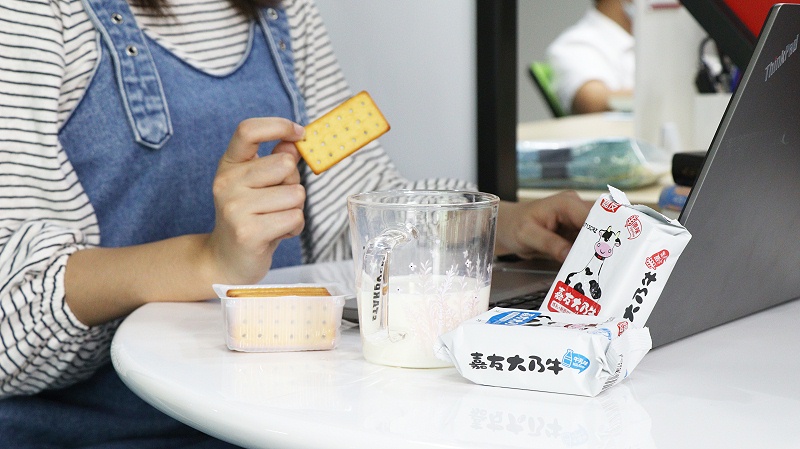 嘉友牛乳餅 (2)
